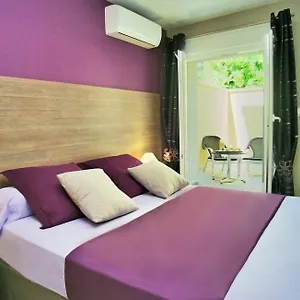 Hotel L'anvia, Bollène
